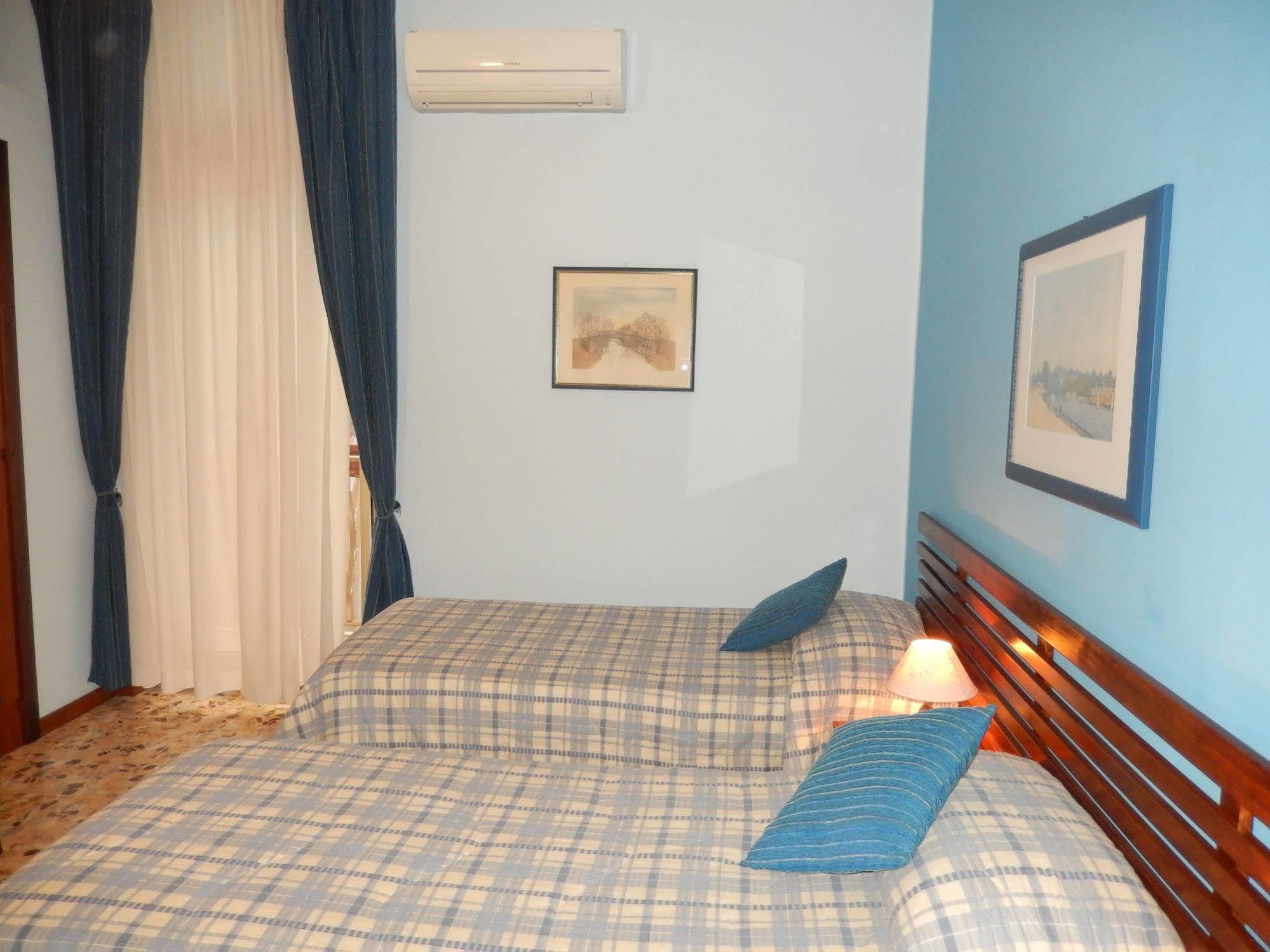 Bella Giulia Bed & Breakfast 3*